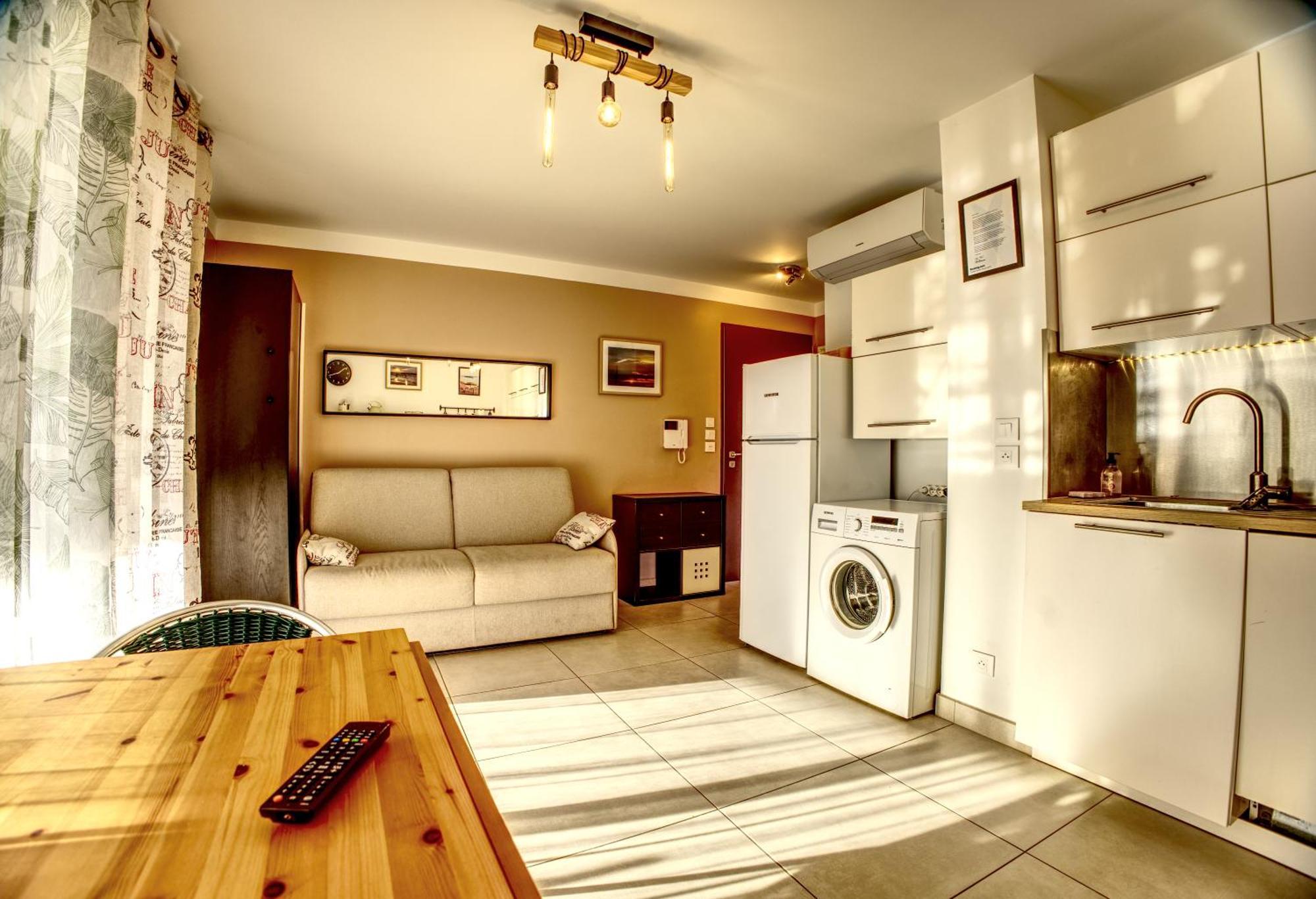 Le Verger Des Naiades Apartment
